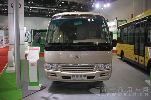 安凱 HFF6705BEV客車 1.jpg
