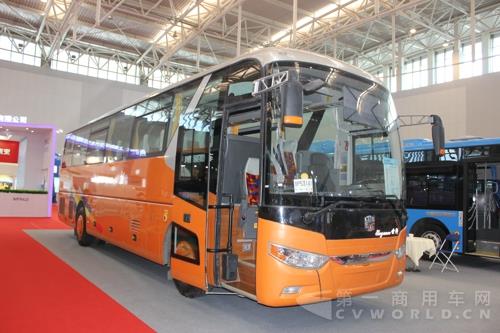LCK6119PHEVG世軒插電式混合動(dòng)力公路客車 (8).jpg