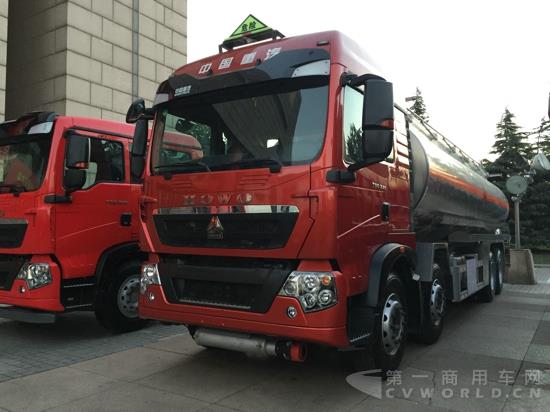 中國重汽HOWO T5G 340 危險品運輸車4.jpg