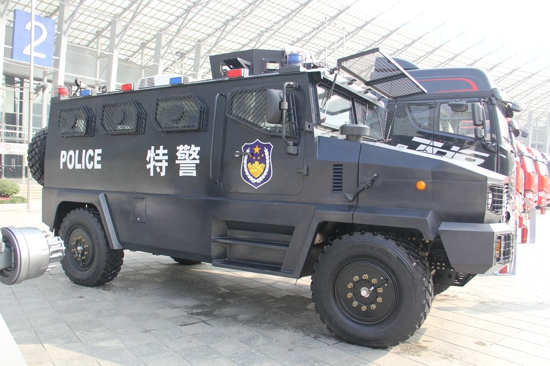 一汽解放特警防暴車 (1).jpg 一汽解放特警防暴車 (1).jpg