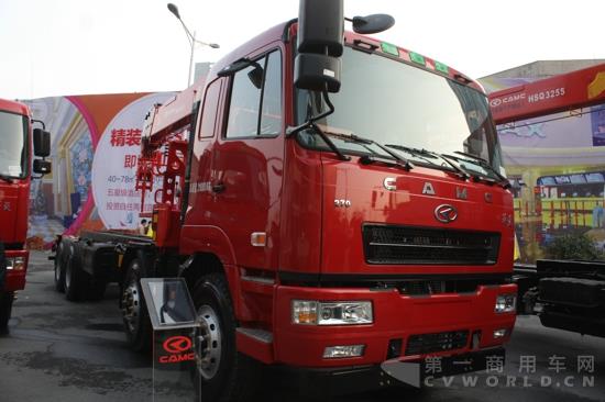 現(xiàn)場(chǎng)展車 .jpg