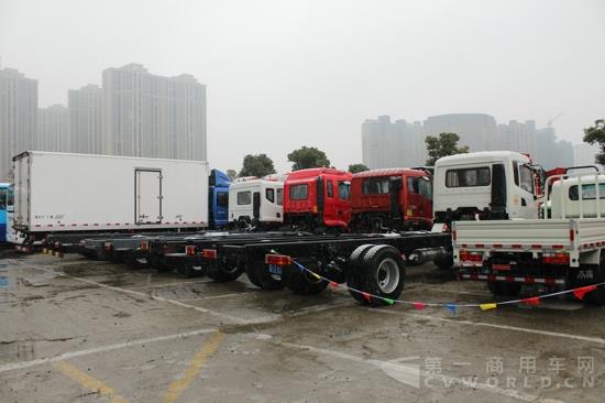 現(xiàn)場展車 (4).jpg