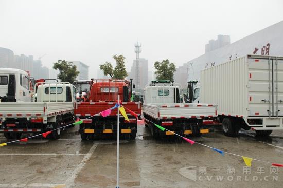 現(xiàn)場展車 (5).jpg