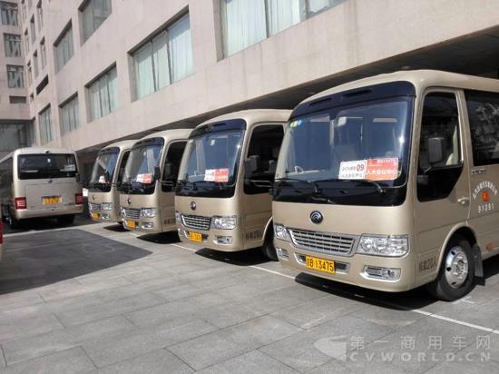 35輛宇通T7將為本屆兩會(huì)提供交通運(yùn)輸服務(wù)保障 (3).jpg