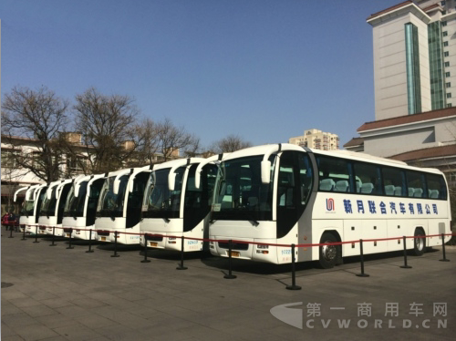 78輛宇通客車為2015全國“兩會(huì)”提供服務(wù) (1).png