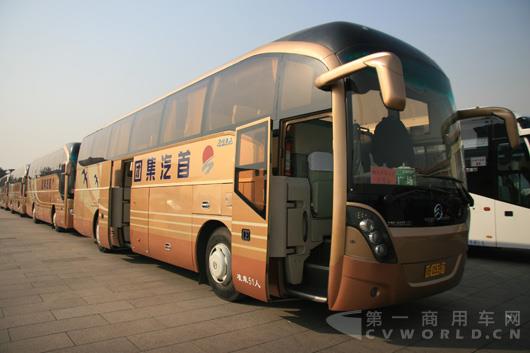 金旅客車服務(wù)2015年全國“兩會(huì)”1.jpg