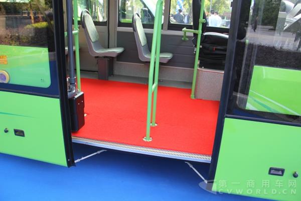 恒通恒星系列純電動(dòng)客車CKZ6680HBEV (2).jpg 恒通恒星系列純電動(dòng)客車CKZ6680HBEV (2).jpg