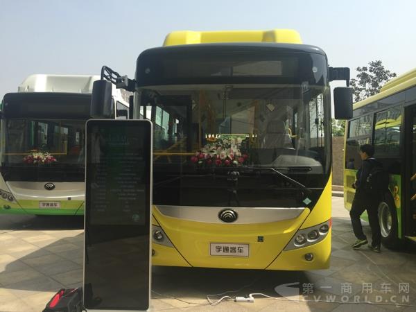 宇通H8LNG氣電動(dòng)力公交IMG_1179.jpg