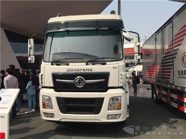 東南亞右置6x4牽引車(chē)1.jpg