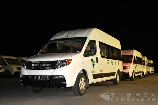 東風(fēng)御風(fēng)純電動汽車服務(wù)于國藥集團.jpg