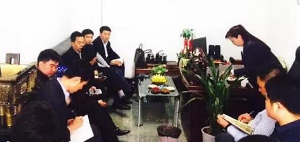 華菱董事長(zhǎng)劉漢如考察甘肅一線市場(chǎng).jpg