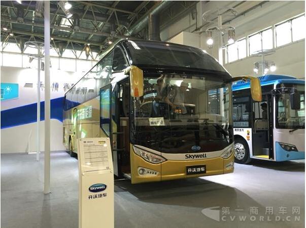 NJL6125HEV四模混合動(dòng)力客車.jpg
