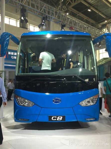 比亞迪C8純電動(dòng)客車.jpg
