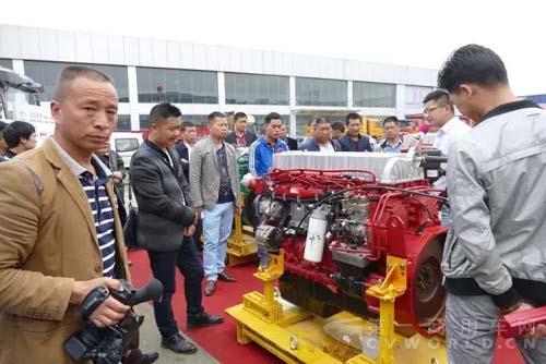 華菱大篷車2.jpg