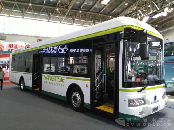 揚(yáng)子江車身照.jpg