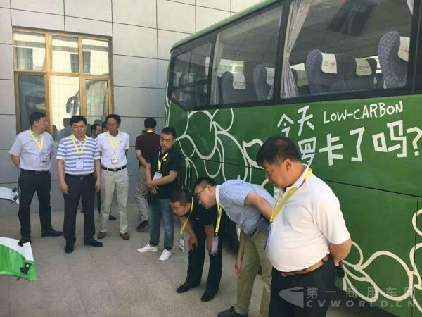 與會嘉賓對海格”羅卡敦煌行“興趣濃厚.jpg