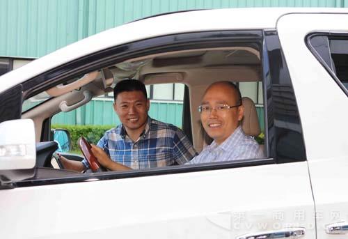 雅安市人民政府副市長6.jpg