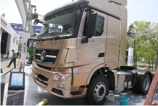 北奔重卡V3ET國五牽引車.jpg