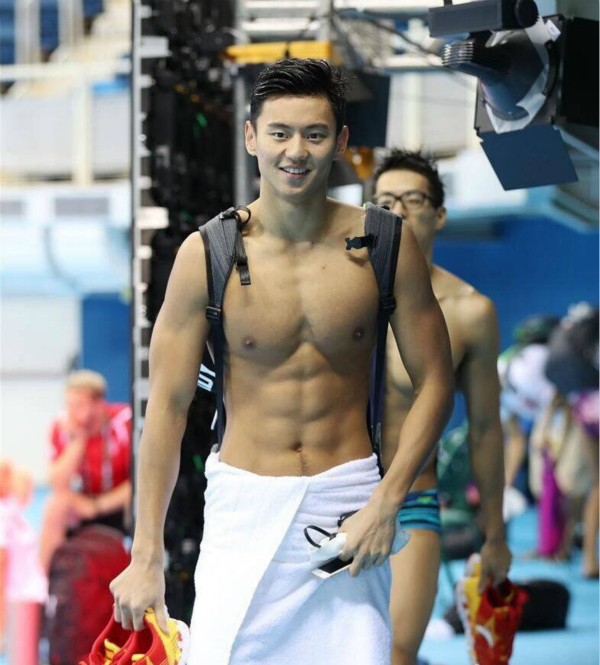 931a9a29jw1f6l1nbn462j20lt0q9n0c_meitu_2.jpg