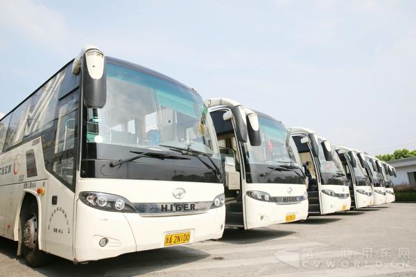 峰會(huì)期間服務(wù)內(nèi)場(chǎng)外媒接送的海格KLQ6115客車(chē).jpg