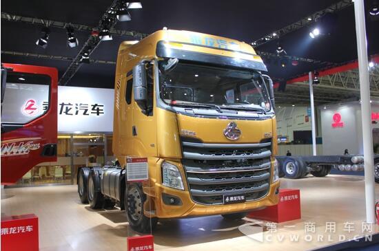 東風(fēng)柳汽乘龍H7 6X4牽引車.jpg