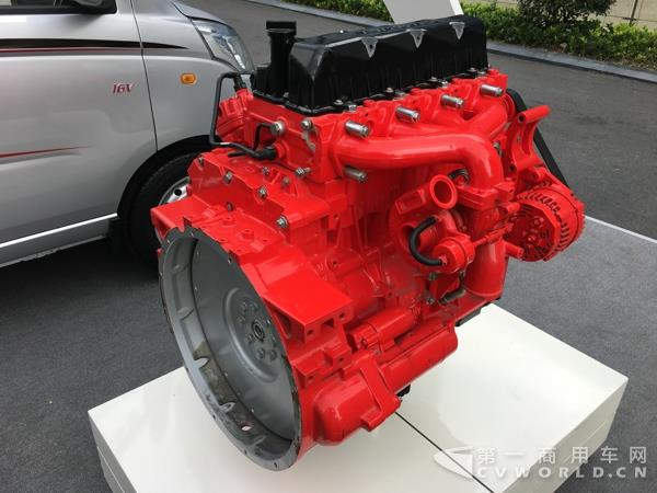 康明斯發(fā)動機3.jpg
