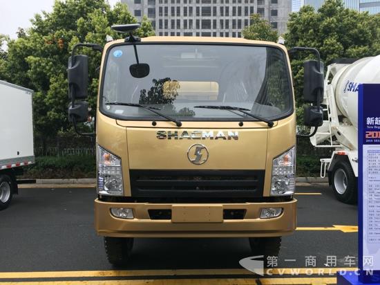 陜汽軒德9系4×2輕型工程車(chē)，車(chē)貨總重10.2噸，自重5噸，搭載云內(nèi)4102QB發(fā)動(dòng)機(jī)，95馬力3.jpg