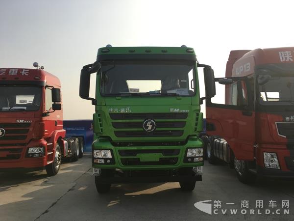 現(xiàn)場展車45.jpg