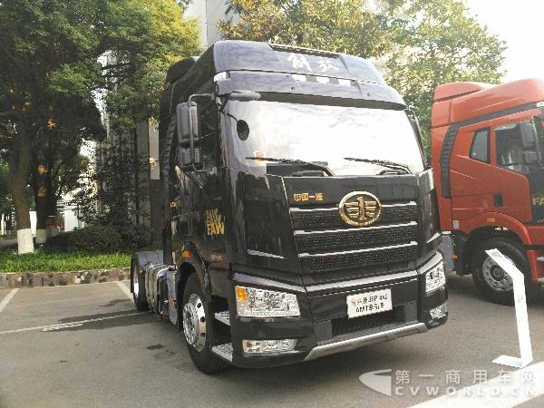 解放新J6P 4X2 AMT牽引車 .jpg 解放新J6P 4X2 AMT牽引車 .jpg