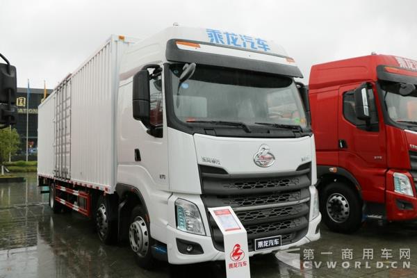 乘龍H7 270馬力 6X2快遞車 (2).jpg