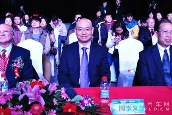周崇義.jpg