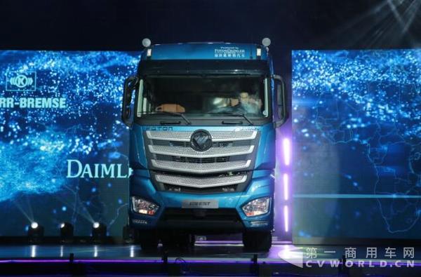 歐曼EST超級(jí)卡車(chē)1.jpg