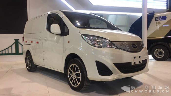 比亞迪T3封閉貨車.jpg