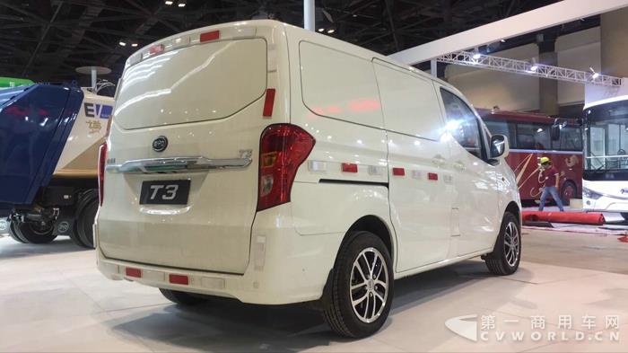 比亞迪T3封閉貨車 2.jpg