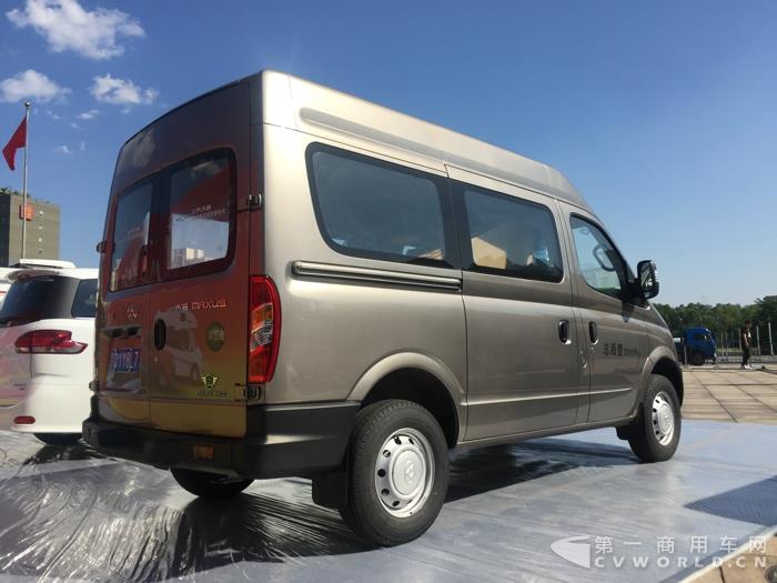 上汽大通V80 2.jpg