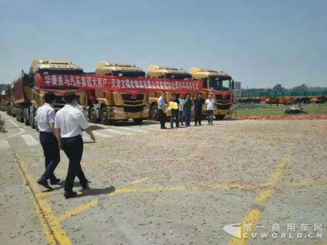 信賴升級：天津客戶再批量購買50臺漢馬牽引車2.jpg