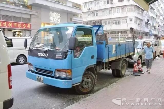 香港卡車3.jpg
