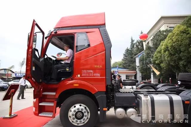 “十省百城”走進(jìn)云南，新J6點(diǎn)燃購車激情！2.jpg