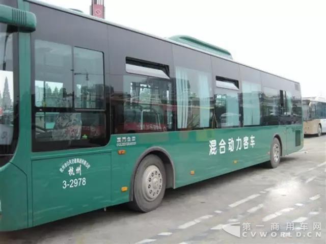 8月8日，國內(nèi)最早一批新能源客車已運(yùn)營滿8年！.jpg1.jpg