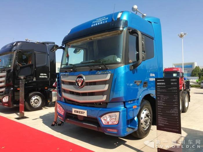歐曼6X4超級(jí)卡車3.jpg