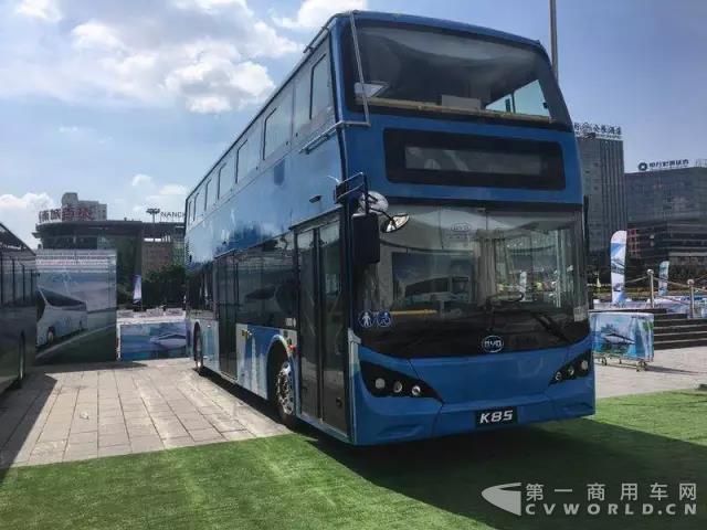 打造低碳國際旅游城市 桂林投放首批500輛比亞迪純電動客車2.jpg