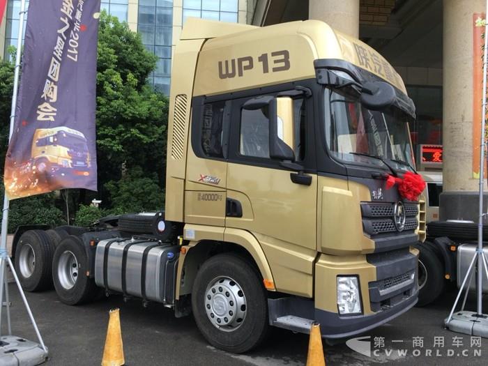 陜汽德龍X3000 550馬力 6X4黃金之星牽引車 (2).jpg