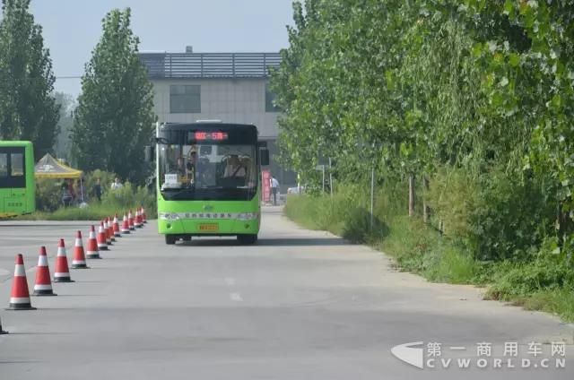 比賽場(chǎng)地.jpg
