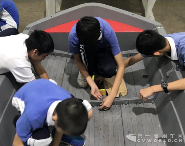 新能源清掃船研發(fā)制作中.jpg