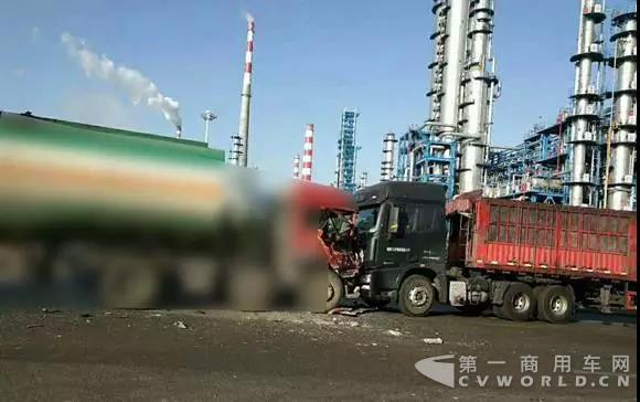 徐工重卡再度拿下200臺漢風(fēng)牽引車！4.jpg