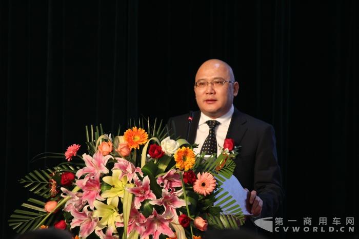中國重汽銷售部總經(jīng)理張曉東.jpg