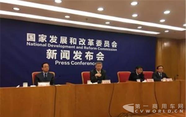 發(fā)改委針對(duì)天然氣價(jià)格大幅上漲采取了三方面措施！.jpg