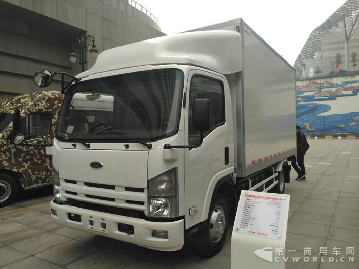 EVK100純電動(dòng)輕卡.jpg