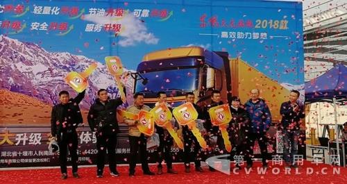 萬(wàn)人團(tuán)購(gòu)開(kāi)門(mén)紅！2018款東風(fēng)天龍旗艦上市一個(gè)月風(fēng)靡全國(guó)2.jpg