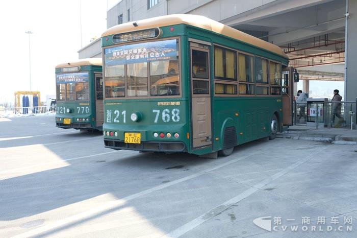 35輛銀隆鐺鐺車在安吉投運 高溫低寒絲毫不受影響1.jpg